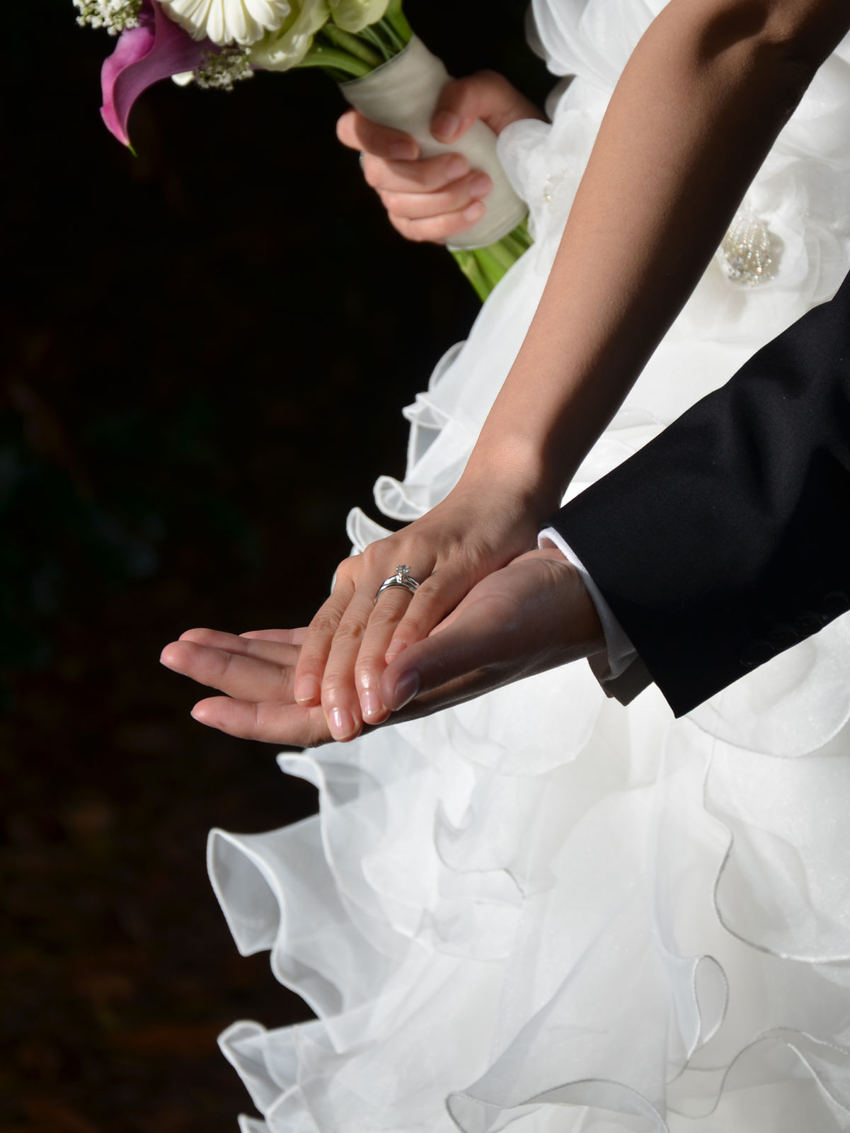 wedding_photo_hands12.jpg