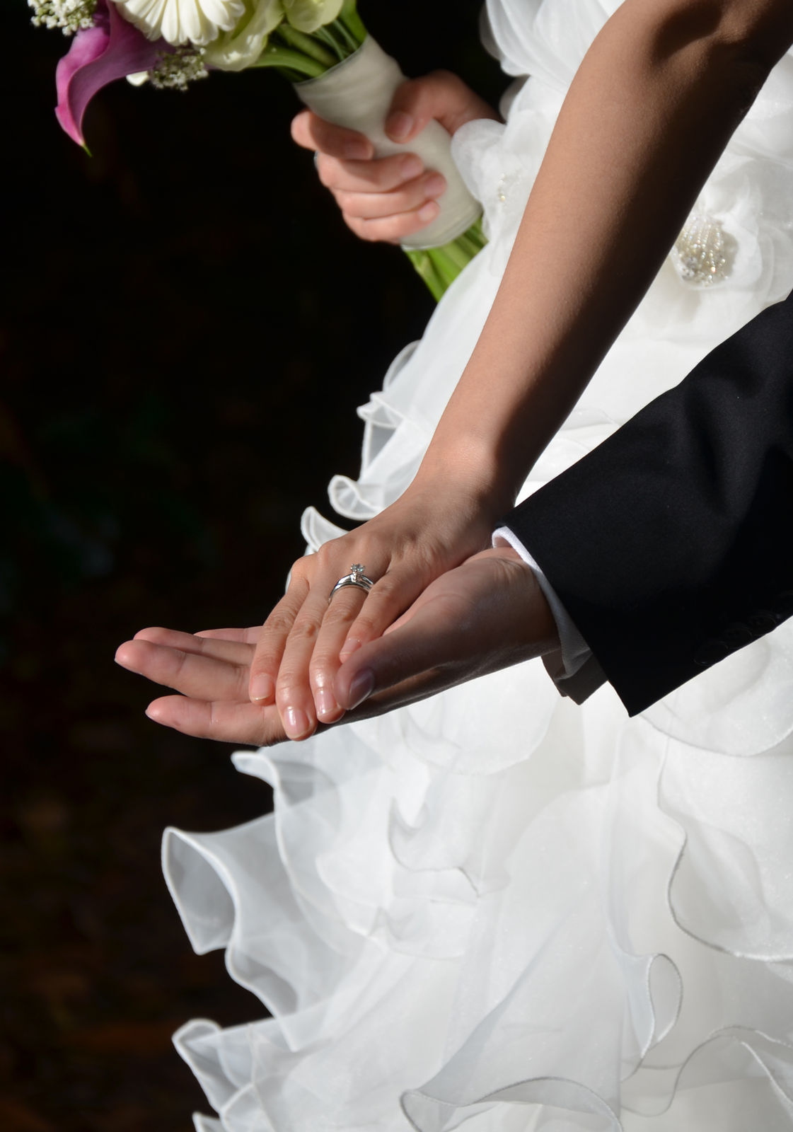 wedding_photo_hands12.jpg